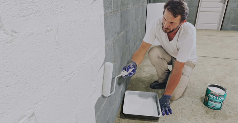 contractor-painting-wall_gallery