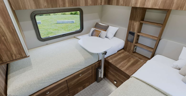 rv-rear-bed-lounge-table_gallery